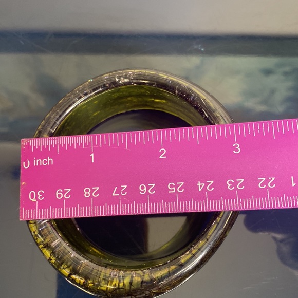 💚🖤Vintage Lucite Bangle Bracelet | Crackle Motif | Green & Black - Picture 7 of 12